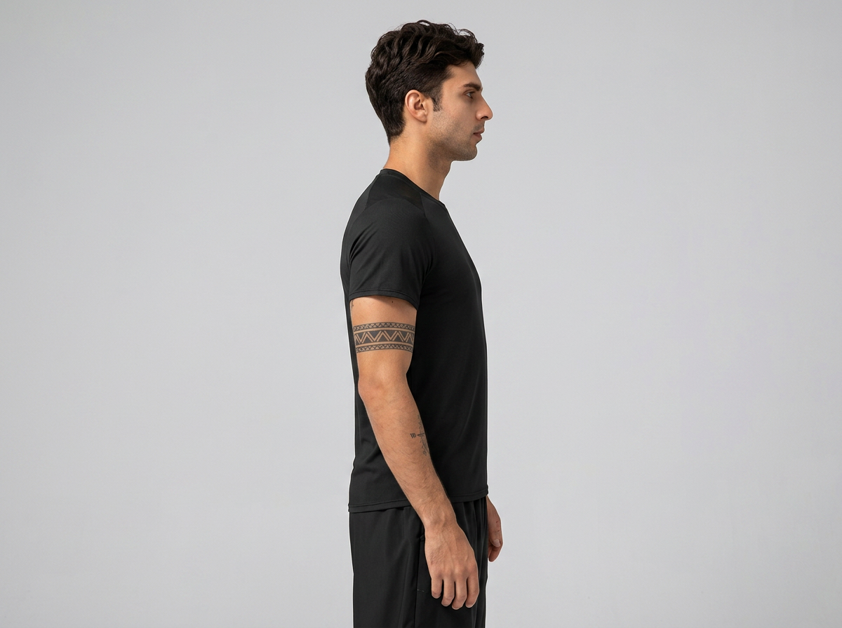 Side profile - silhouette and waist taper