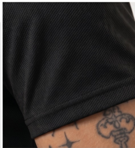Breathable mesh sleeve detail
